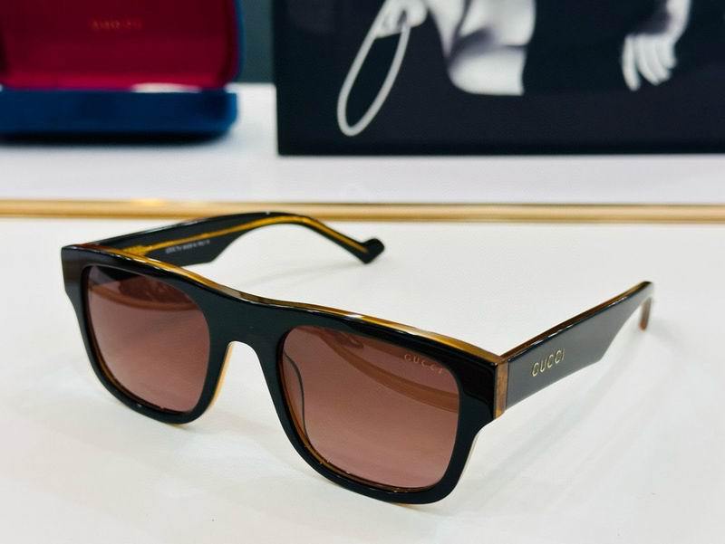 Gucci Sunglasses 897